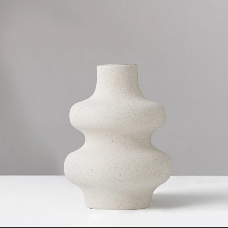 ArcticBloom – Modern Nordic Vase for Dried Flowers & Minimalist Styling