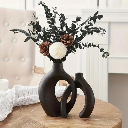 BohoLoop – Hollow Nordic-Style Ceramic Vase for Contemporary Interiors